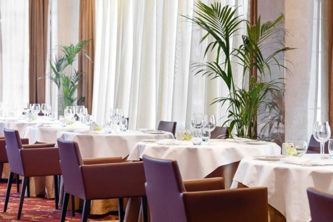 The Savoy Hotel Limerick Junction Eksteriør bilde Restaurant