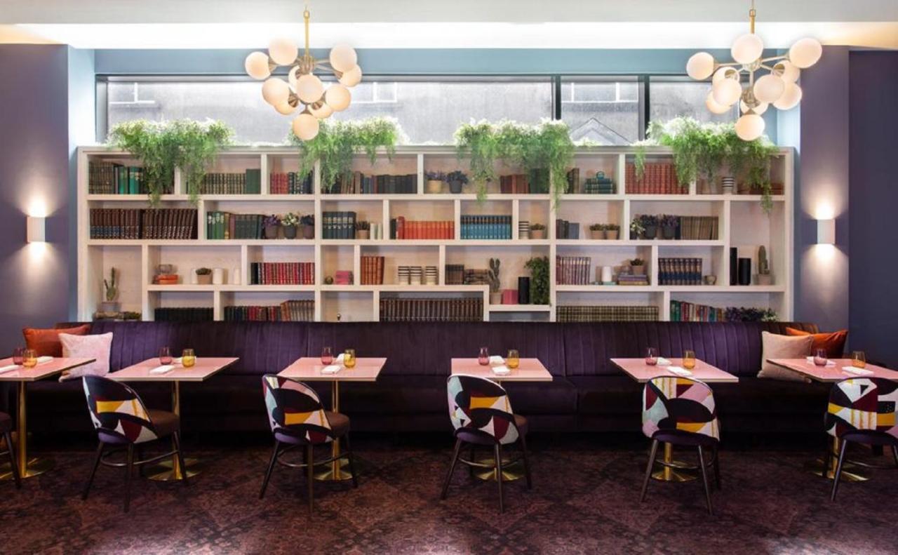 The Savoy Hotel Limerick Junction Eksteriør bilde The interior of the restaurant