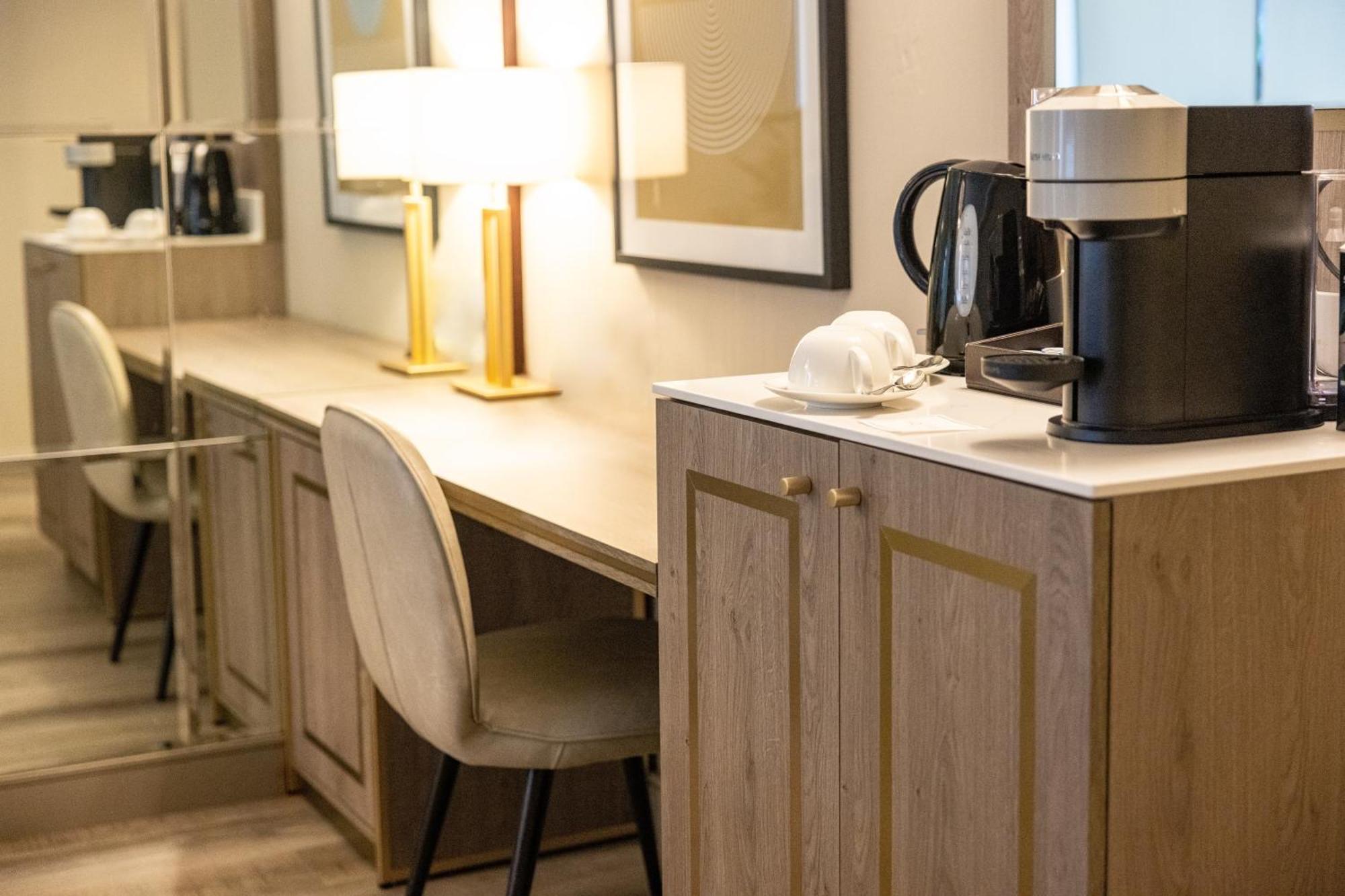 The Savoy Hotel Limerick Junction Eksteriør bilde A Nespresso machine on a cruise ship